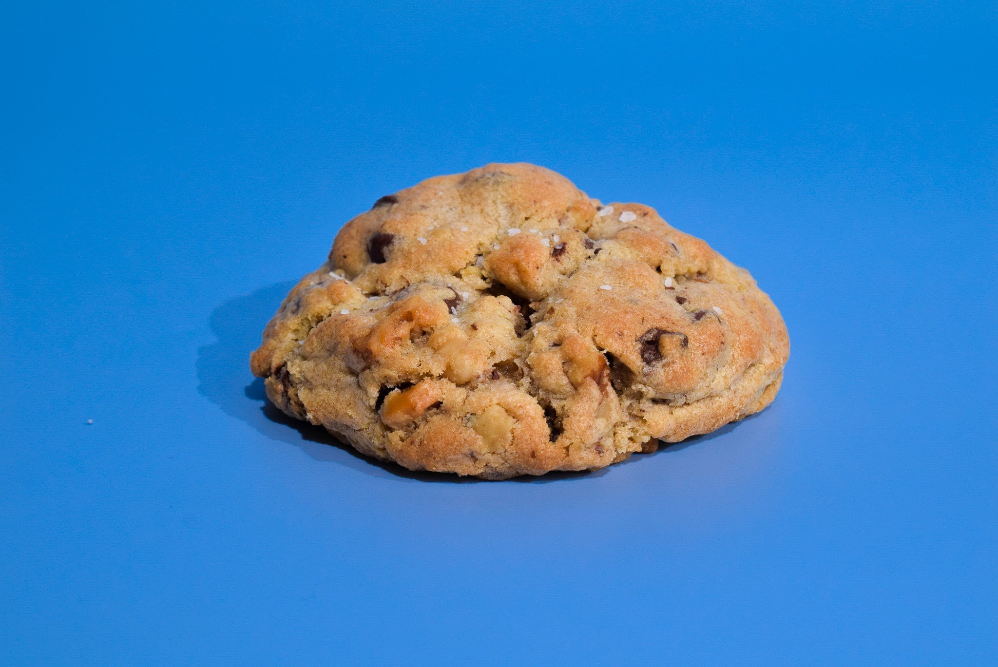 New York Chocolate Chip & Walnut Cookie | Handmade by Keksi