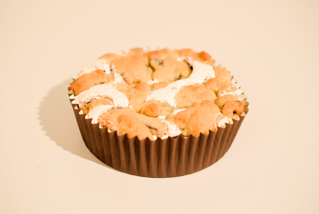 A S'mores cookie cup on a cream background
